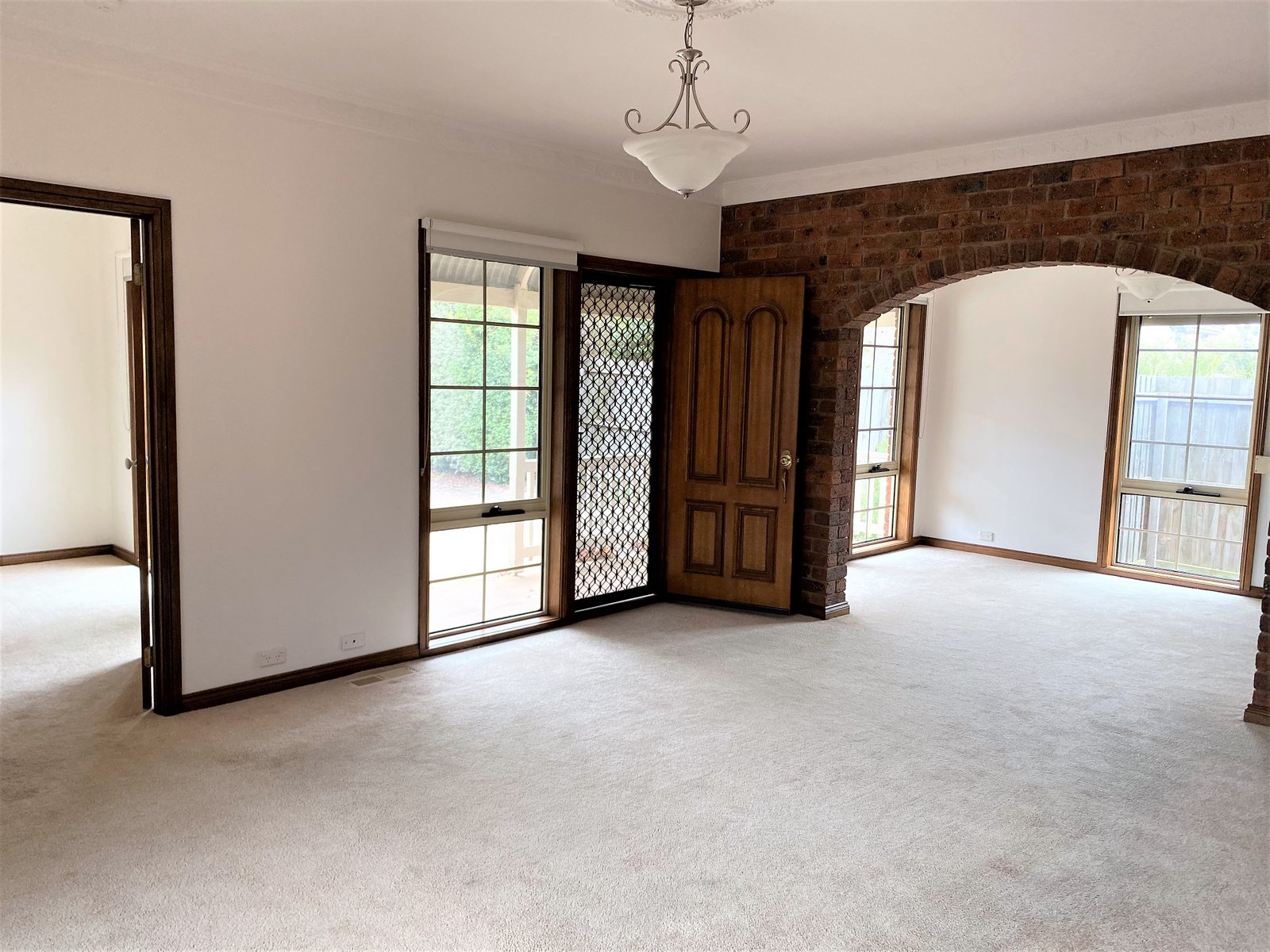 Gallery: 2/73 Sladen Street