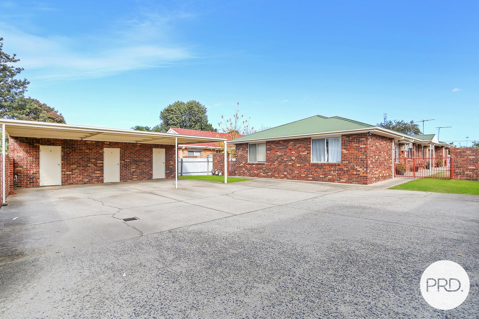 2/731 Lavis Street EAST ALBURY 8