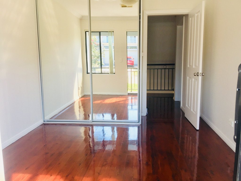 2/73A St Georges Pde  HURSTVILLE 6