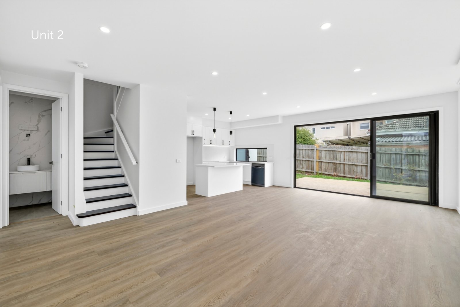 Gallery: 2/74 Ferntree Gully Road