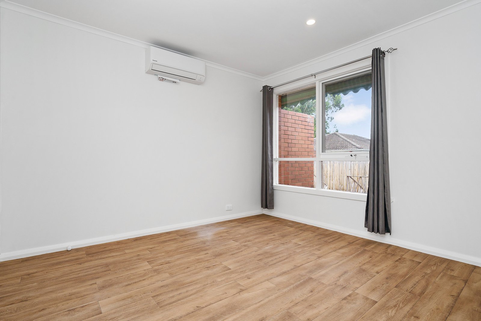 Real Estate and Property in 2/74 Severn Street, Box Hill North, VIC
