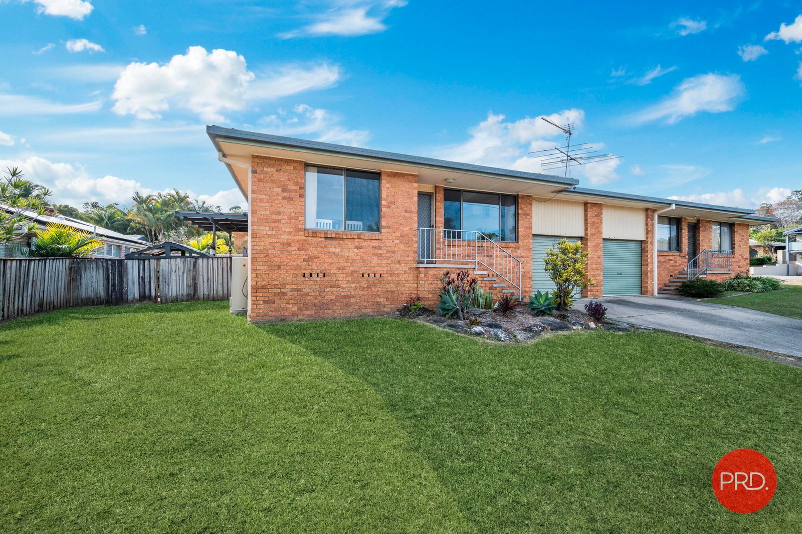 2/74 Thompsons Road COFFS HARBOUR 1