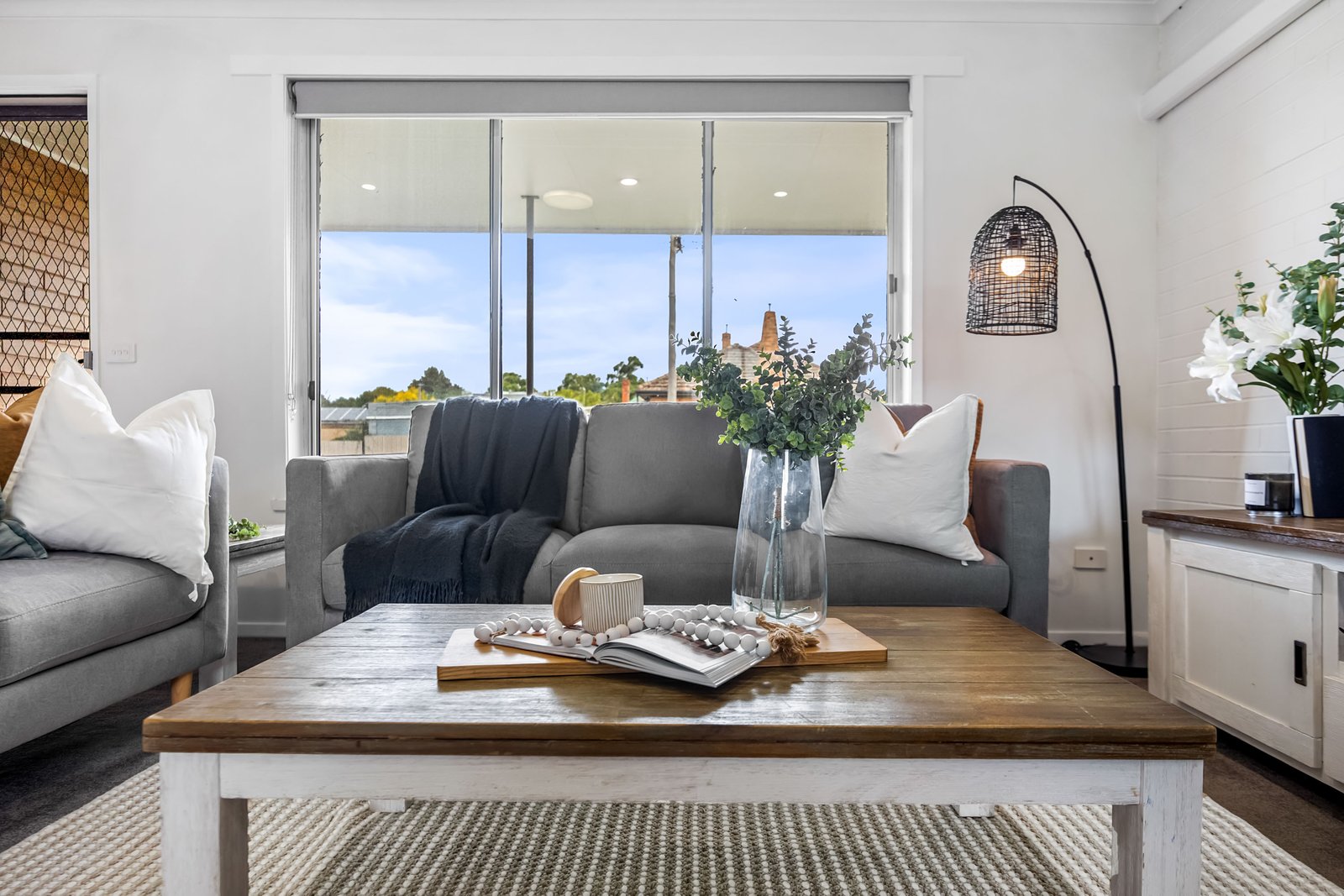 2/749 Geelong Road CANADIAN 7