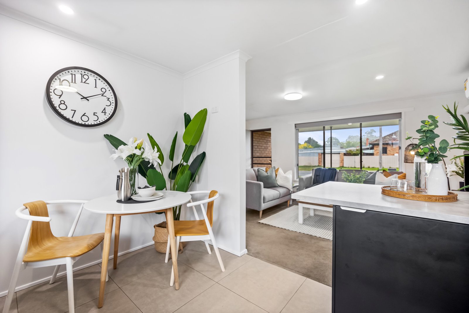 2/749 Geelong Road CANADIAN 11