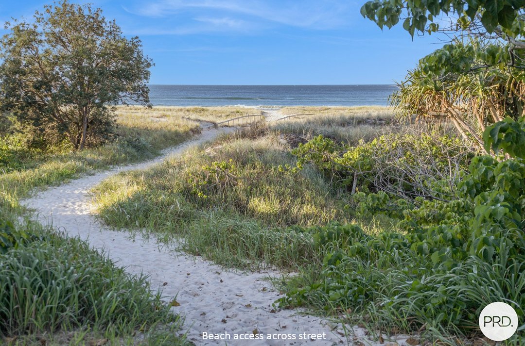 2/74A Pacific Parade BILINGA 10