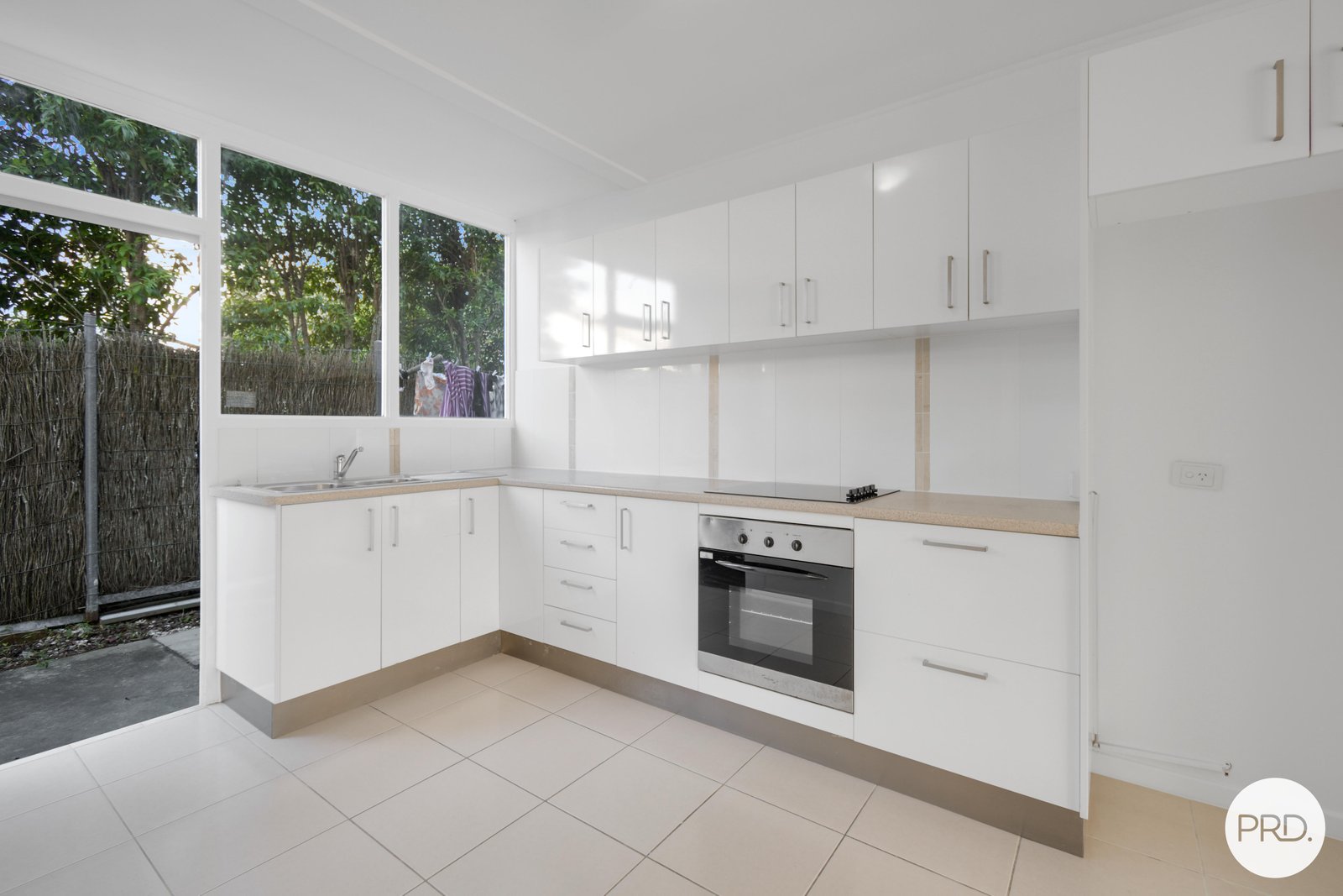 2/74A Pacific Parade BILINGA 2