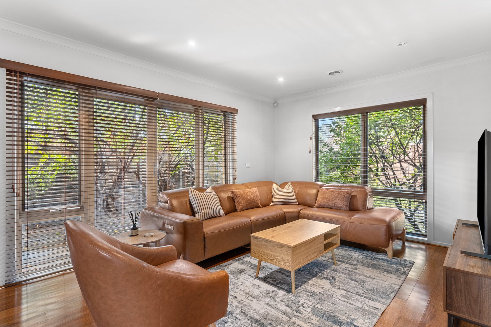 Gallery: 2/74B Williams Street