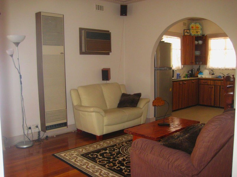 Gallery: 275 Francis Street
