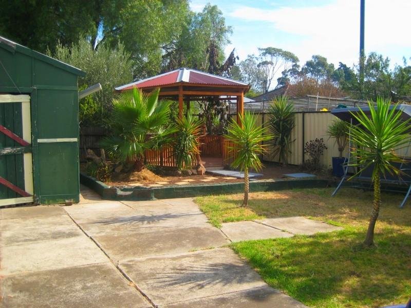 Gallery: 275 Francis Street
