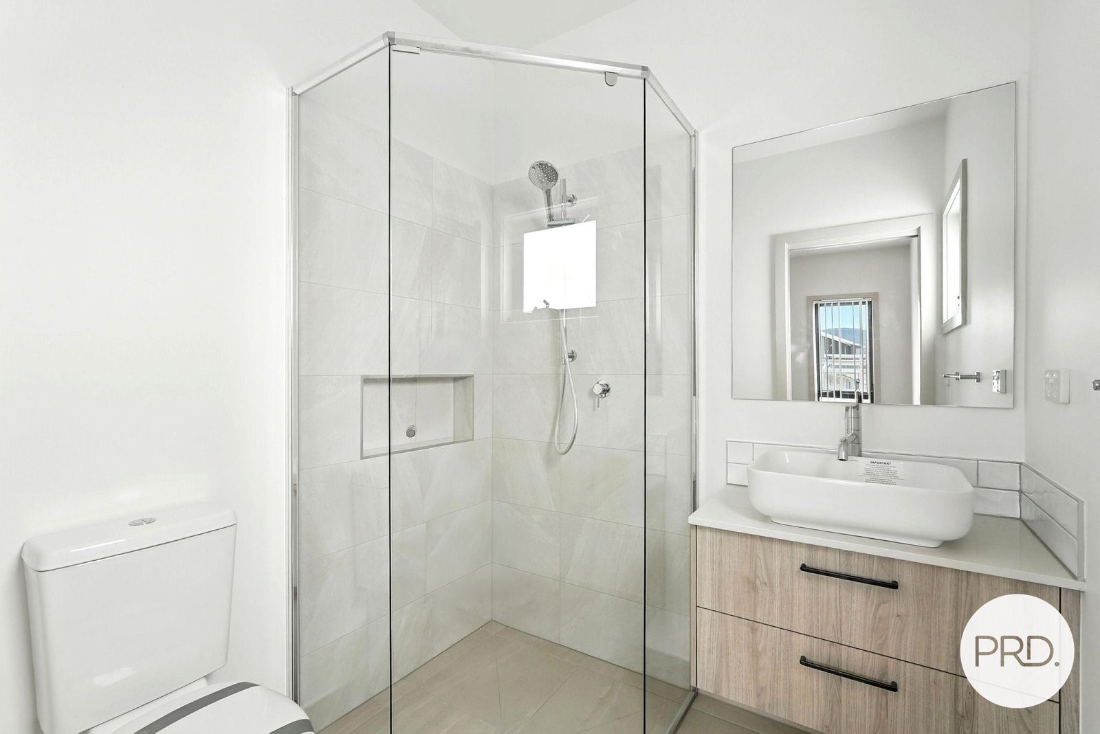 2/75 Glebe Road NEW NORFOLK 5