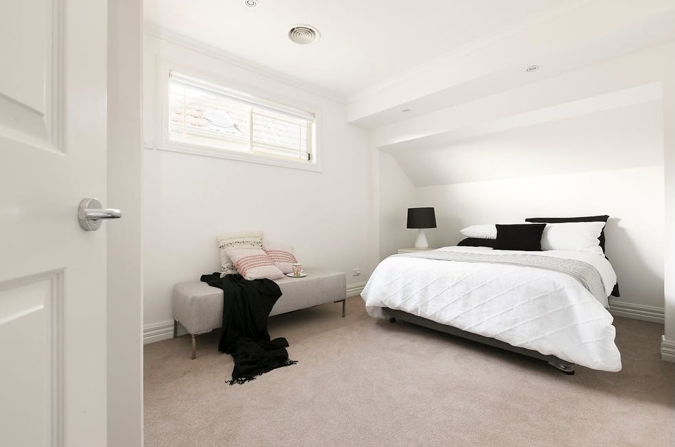 Real Estate and Property in 2/75 Green Street, Ivanhoe, VIC