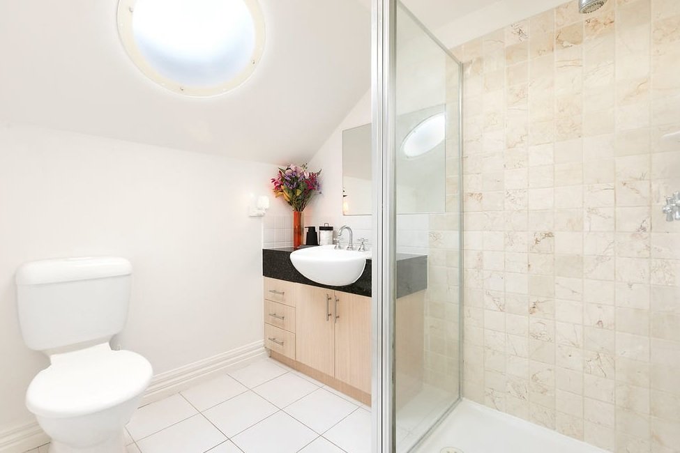 Real Estate and Property in 2/75 Green Street, Ivanhoe, VIC