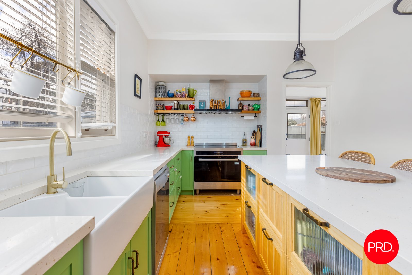 275 Mackenzie Street GOLDEN SQUARE 7
