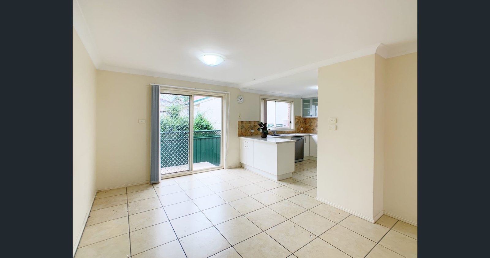 2/75 Marius Street TAMWORTH 4