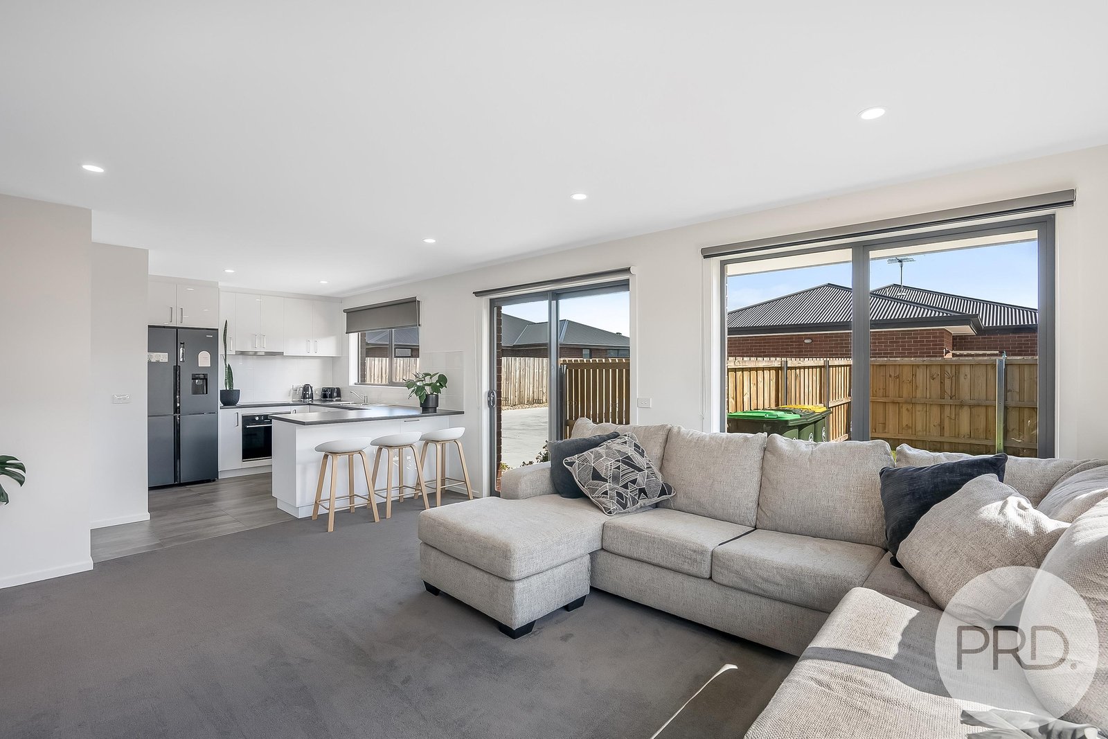 2/75 Menin Drive BRIGHTON 3