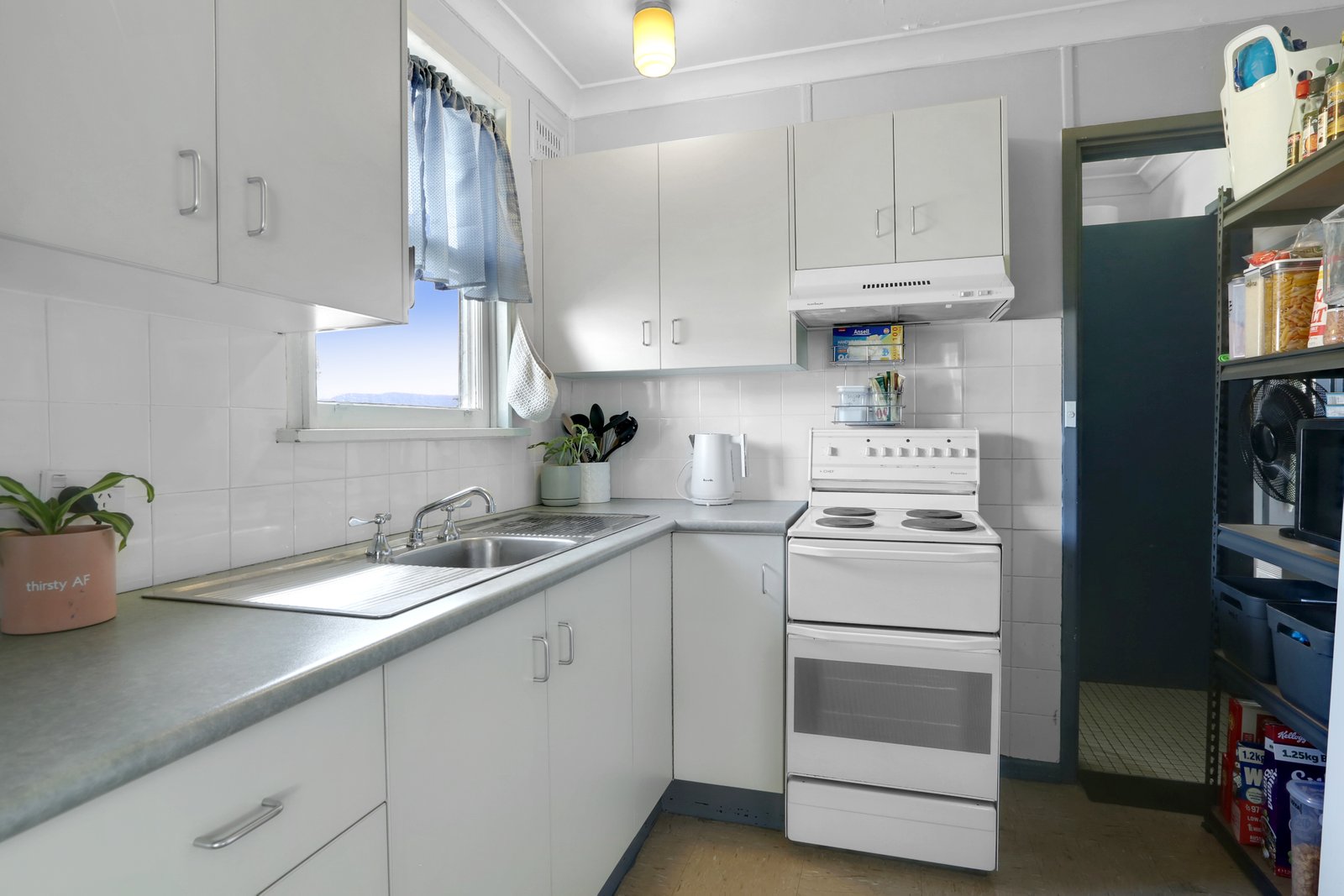 275 Northcliffe Drive BERKELEY 4