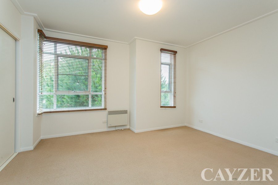 Gallery: 2/75 Pickles Street