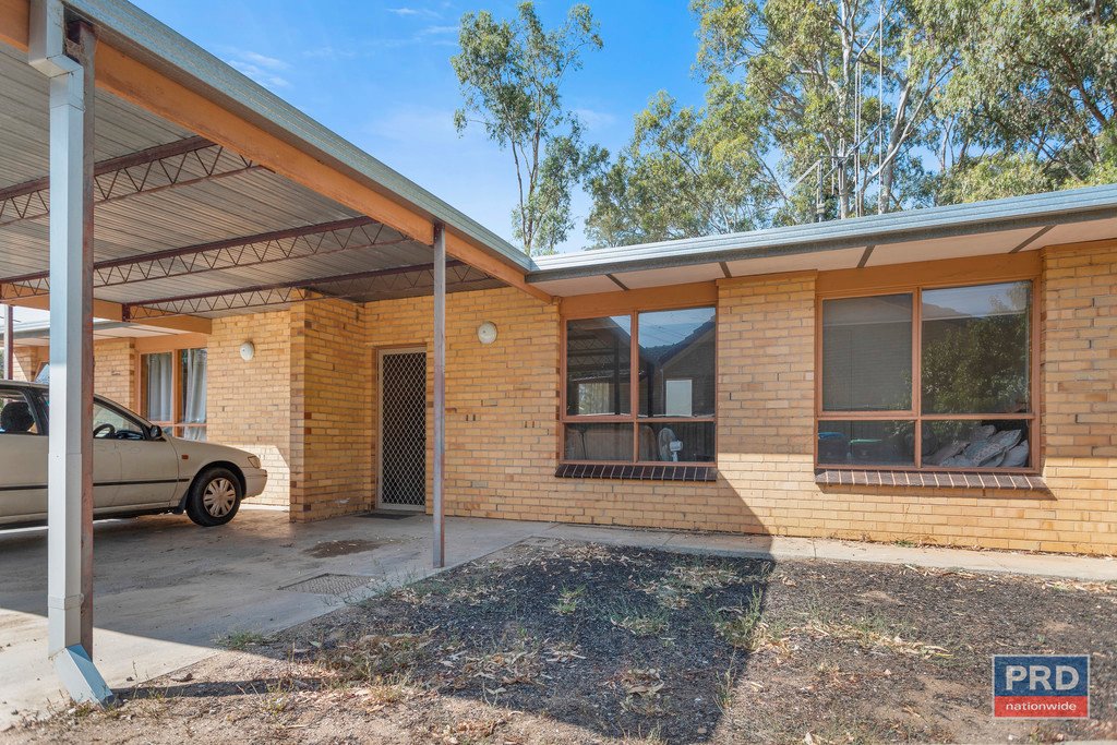 2/75 Retreat Road FLORA HILL 1