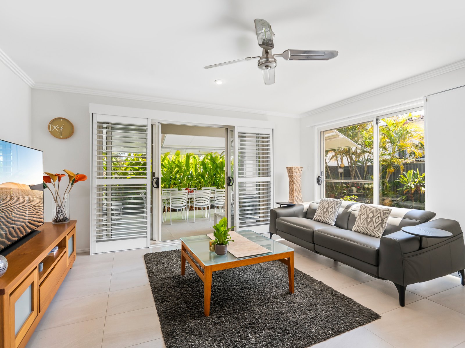 2/75 Tallebudgera Drive PALM BEACH 6