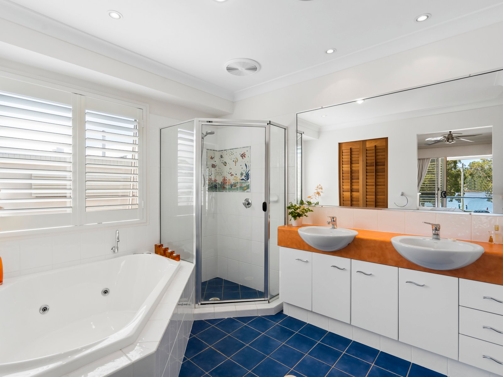 2/75 Tallebudgera Drive PALM BEACH 9