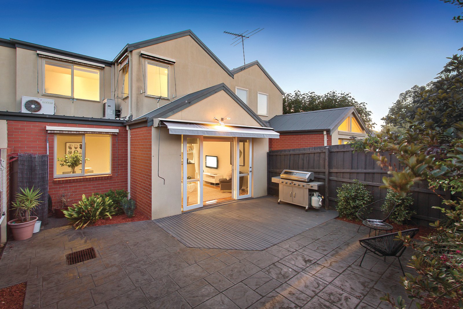 2/75 Victory Boulevard, Ashburton, VIC