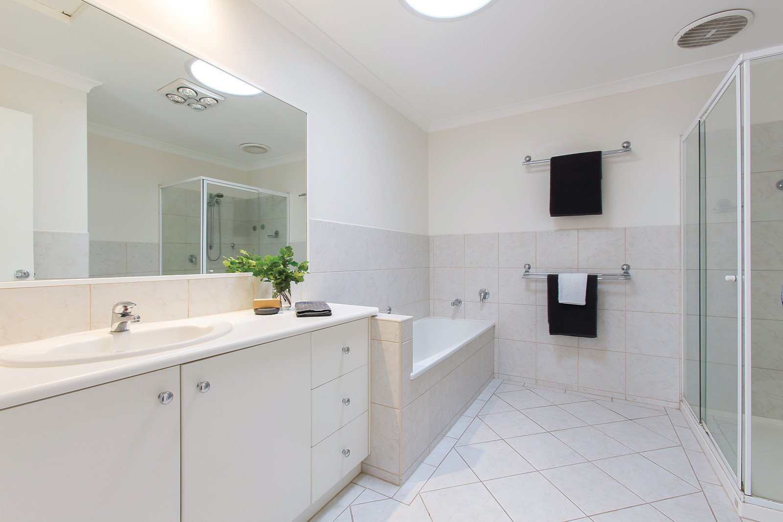 2/75 Victory Boulevard, Ashburton, VIC