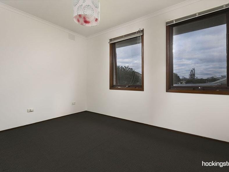 Gallery: 27/519 Nepean Highway