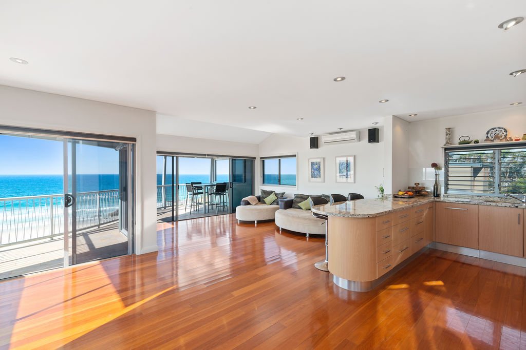 2/754 Pacific Parade CURRUMBIN 3