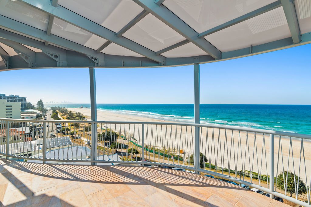 2/754 Pacific Parade CURRUMBIN 7