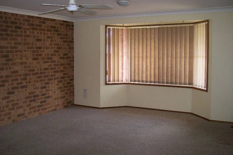 2/76 Broughton Street TUMUT 4