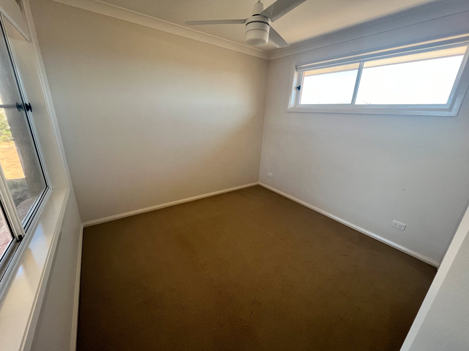 2/76 Marathon Street TAMWORTH 6