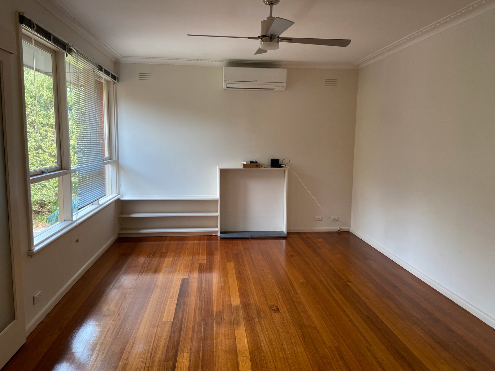 Gallery: 2/76 Martin Road