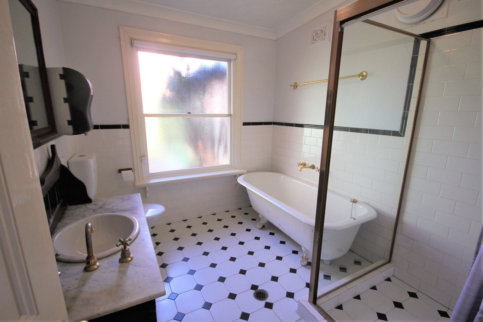 276 Railway Parade CARLTON 5