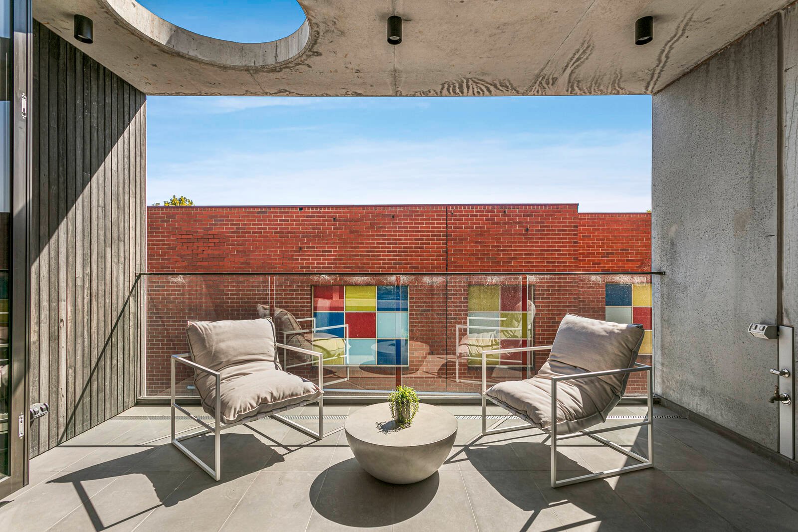 Real Estate and Property in 2/76 Regent Street, Richmond, VIC