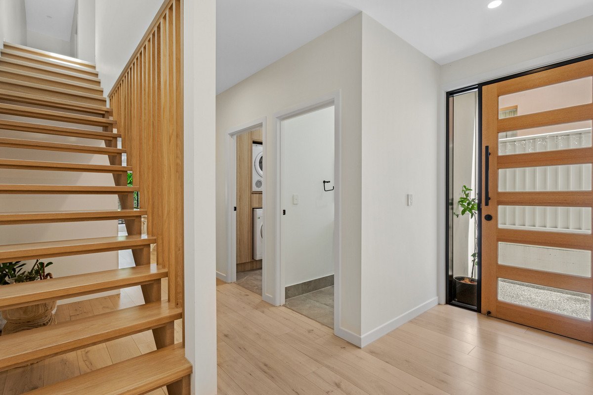 2/76 Seagull Avenue Mermaid Beach 13