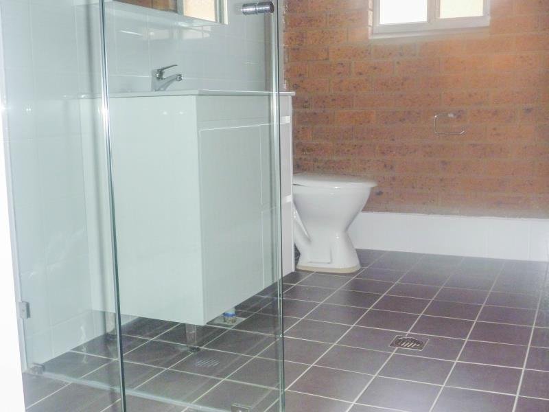 2/76 Travers Street WAGGA WAGGA 4