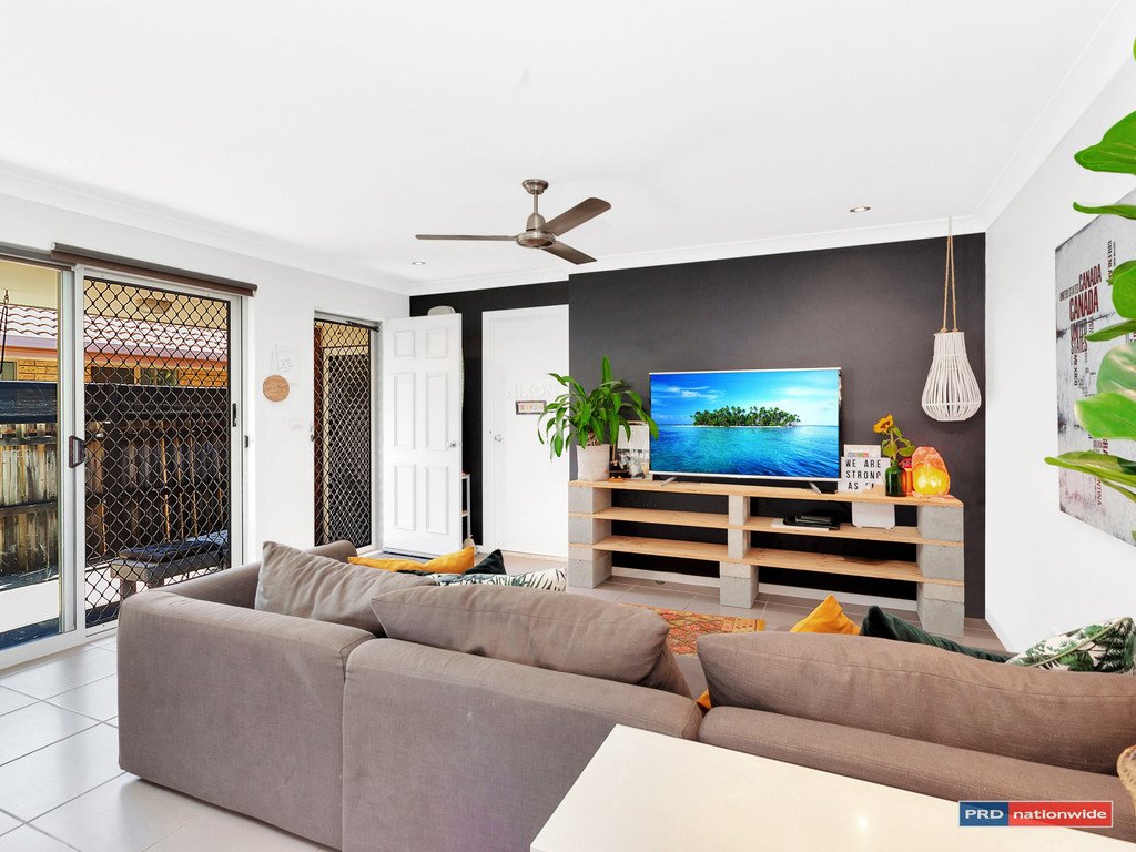 2/76 Treeview Drive BURLEIGH WATERS 2