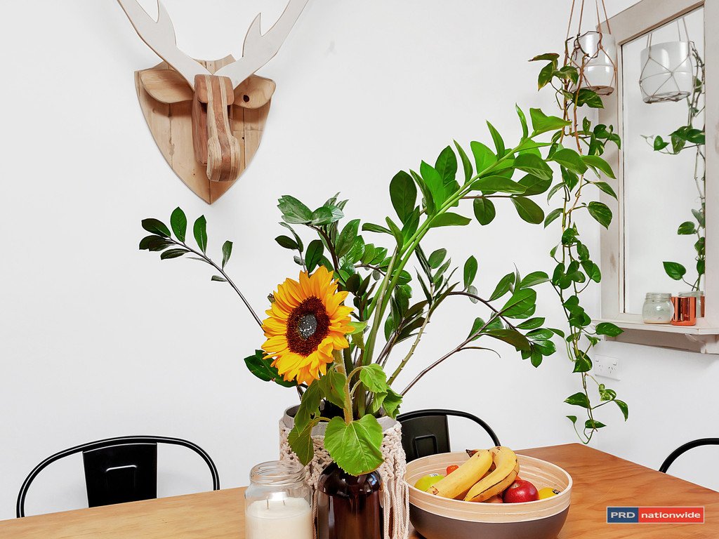 2/76 Treeview Drive BURLEIGH WATERS 13