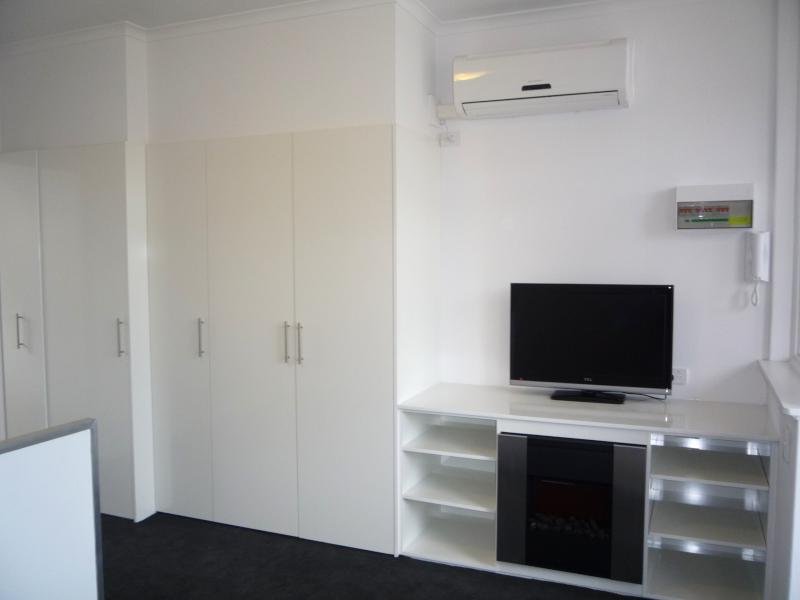 Gallery: 27/62-72 Bay Road