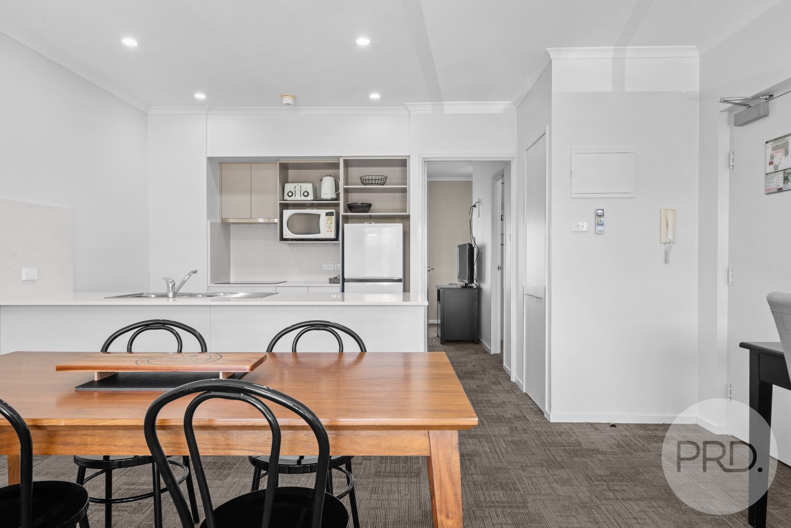 27/69 Gurwood Street WAGGA WAGGA 7