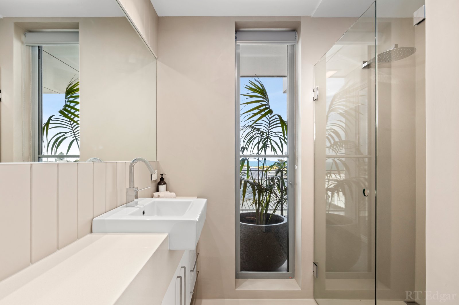 Real Estate and Property in 2/76A The Terrace, Ocean Grove, VIC