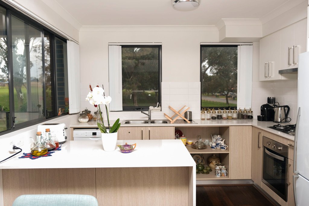 27/7 Durnin Ave  BEELIAR 4