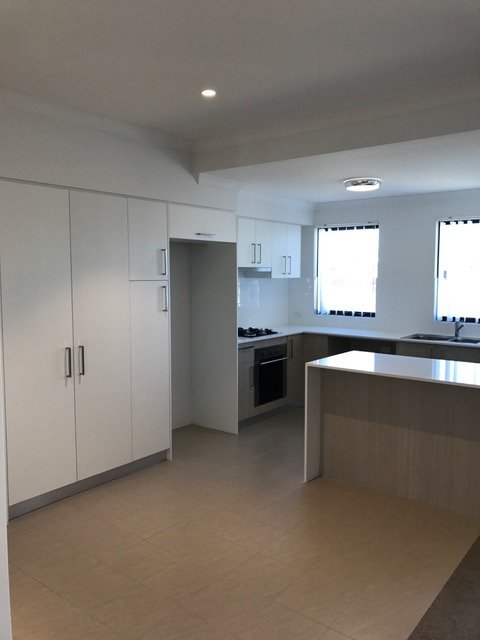 27/7 Durnin Ave  BEELIAR 7