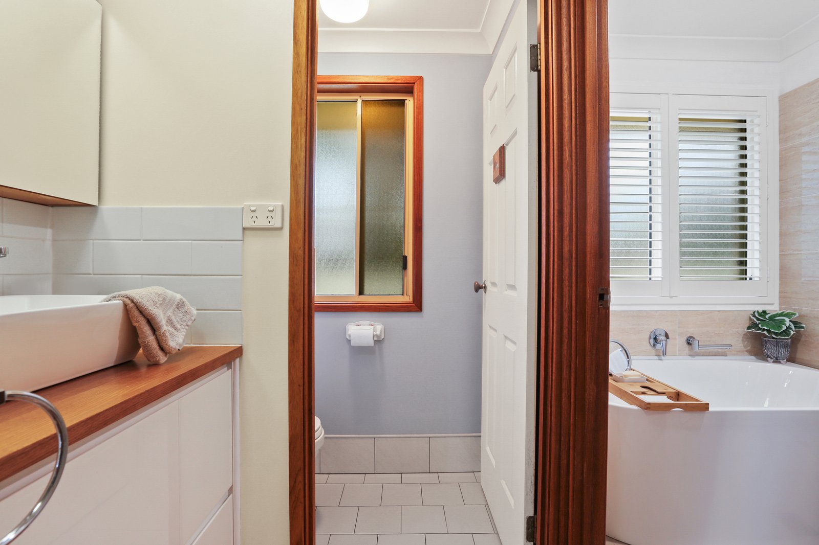 277 Farmborough Road FARMBOROUGH HEIGHTS 7