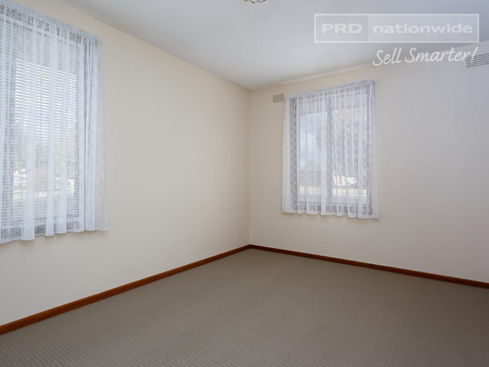 277 Fernleigh Road ASHMONT 8