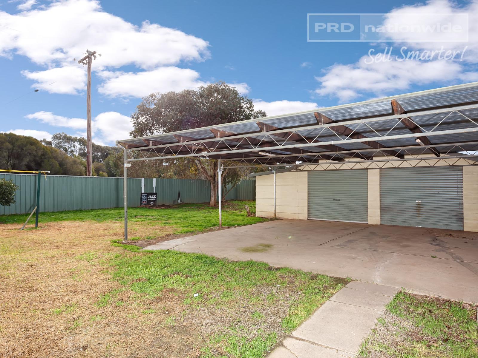 277 Fernleigh Road ASHMONT 9