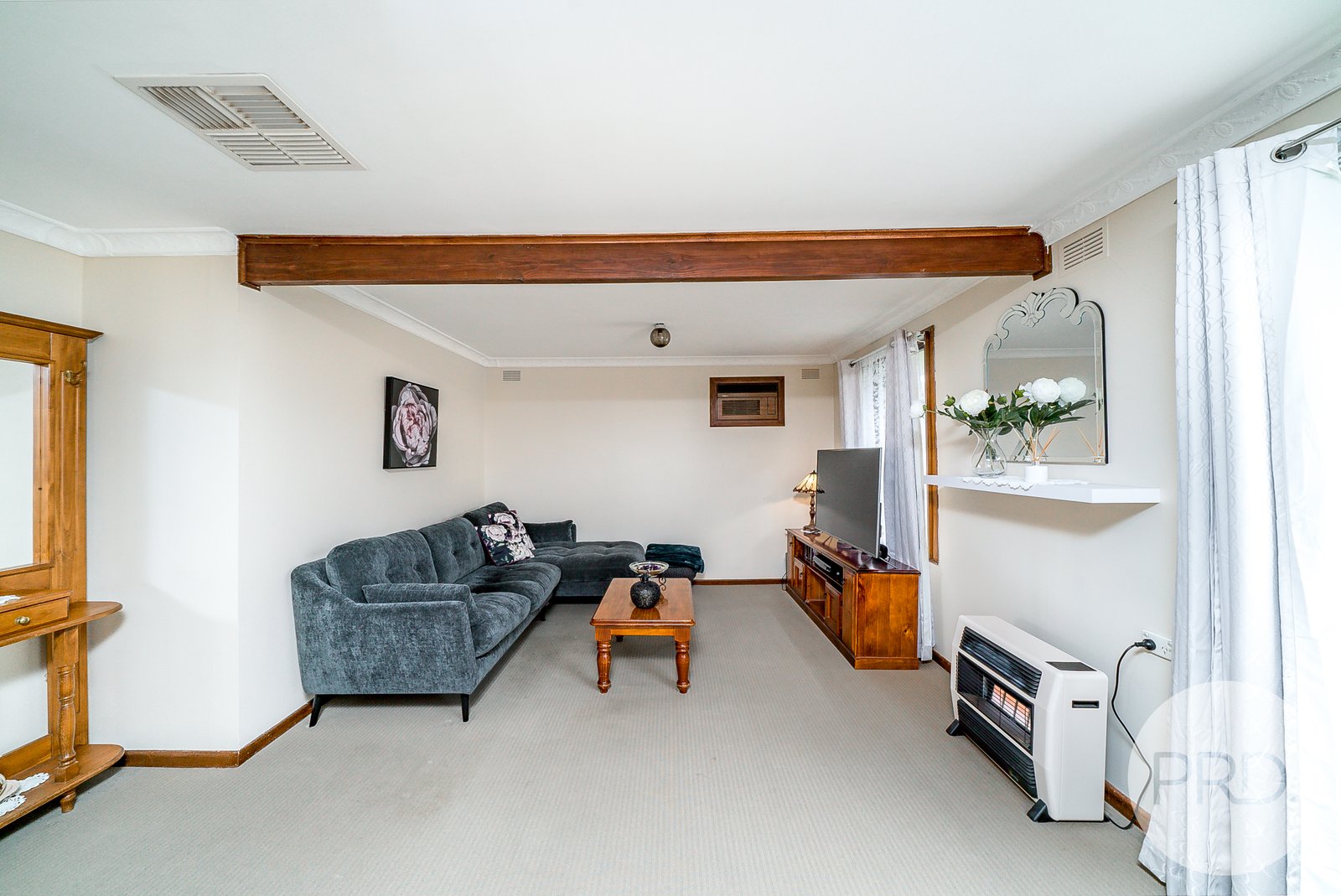 277 Fernleigh Road ASHMONT 10