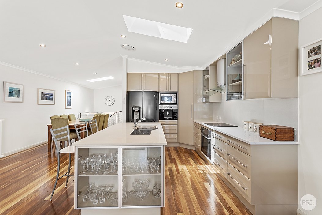 2/77 Kent Gardens SOLDIERS POINT 9