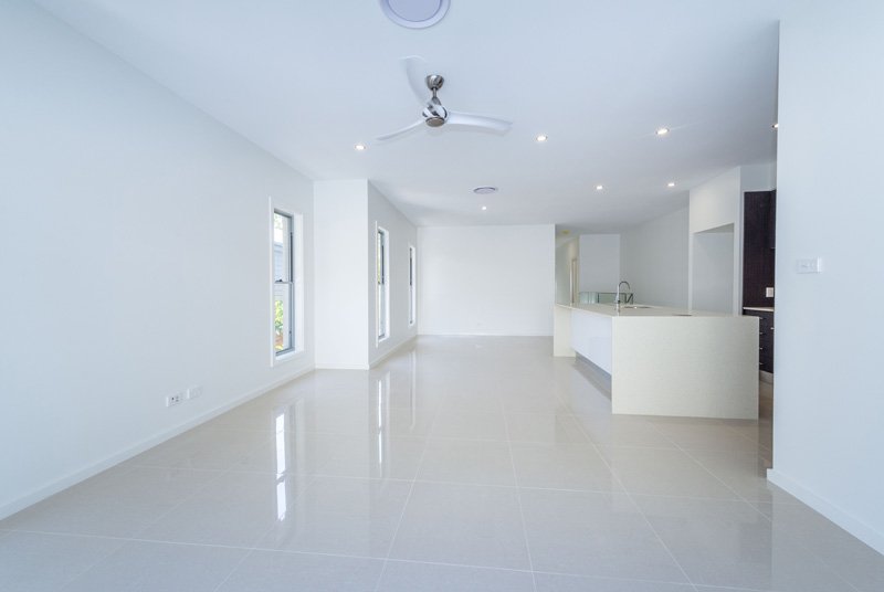 2/77 Stockton Street NELSON BAY 8