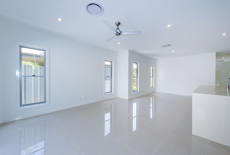2/77 Stockton Street NELSON BAY 13